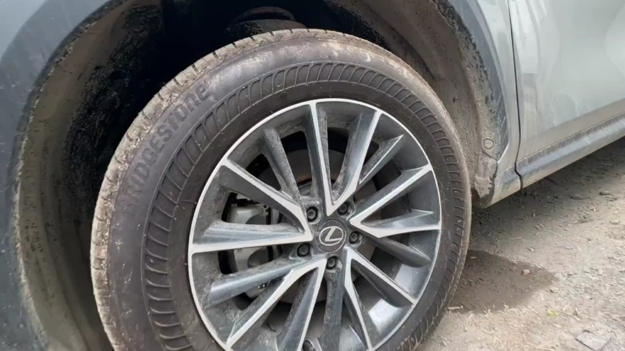 Lexus NX200