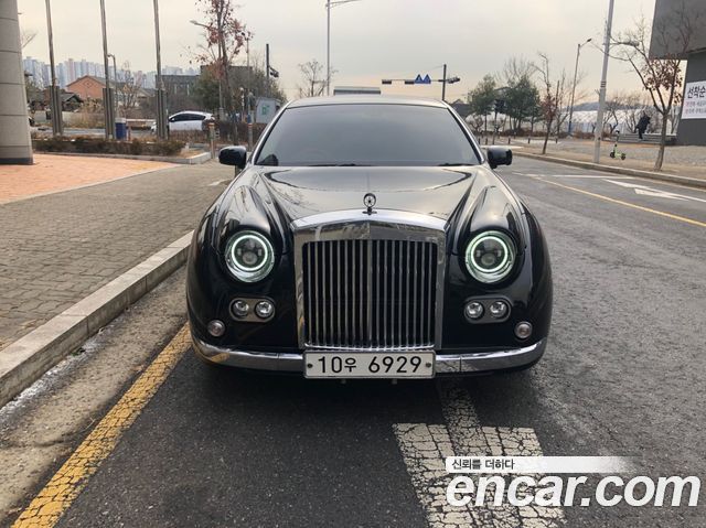 Mitsuoka Galue 2009