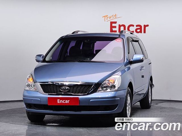 Kia Canival 2011