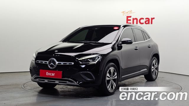 Mercedes-Benz GLA-Class 2021