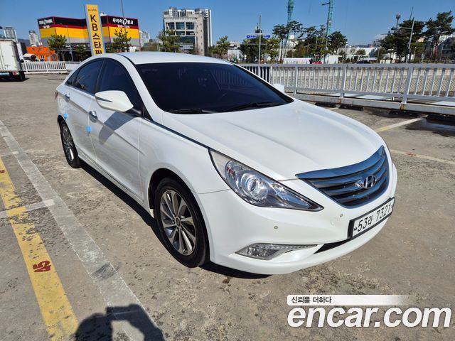 Hyundai Sonata 2012