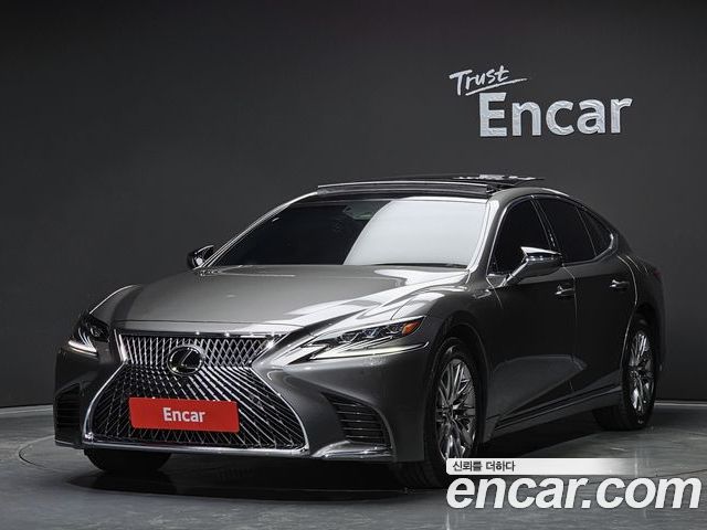Lexus LS 2018