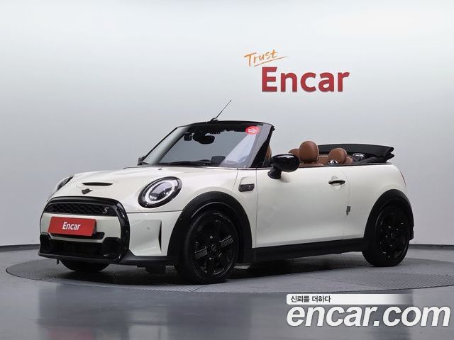 Mini Cooper Convertible 2022