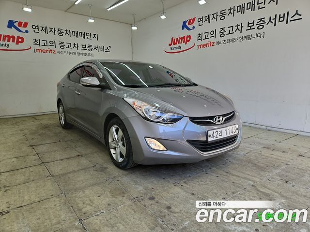 Hyundai AVANTE 2013