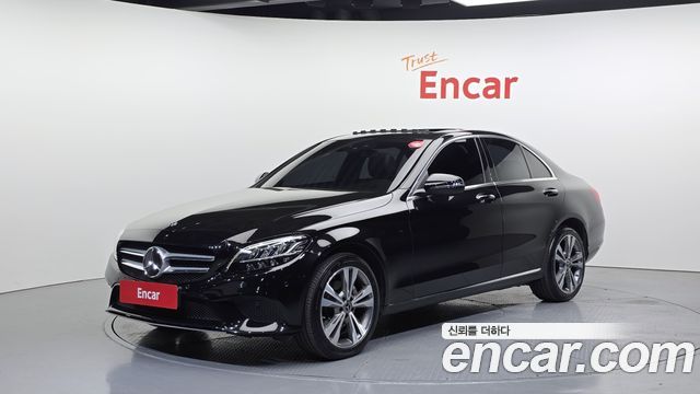 Mercedes-Benz C-Class 2020