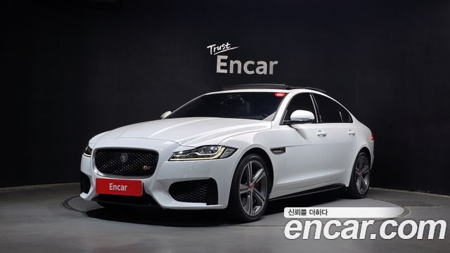 Jaguar XF 2016