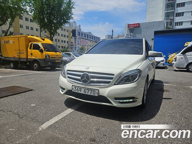 Mercedes-Benz B-Class 2014