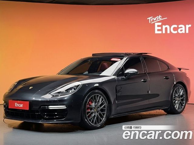 Porsche Panamera 2020
