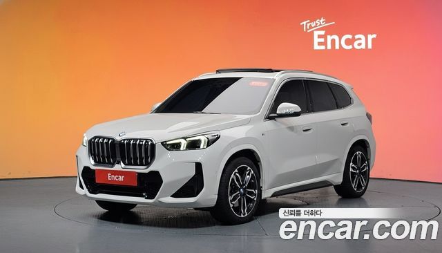 BMW iX1 2023