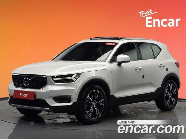Volvo XC40 2021