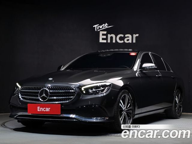 Mercedes-Benz E-Class 2021