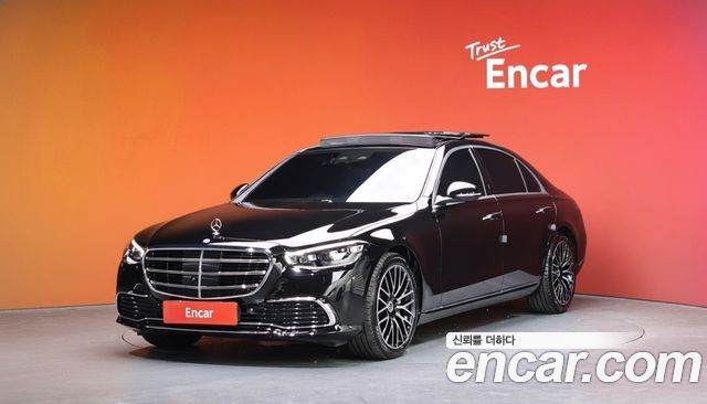 Mercedes-Benz S-Class 2025