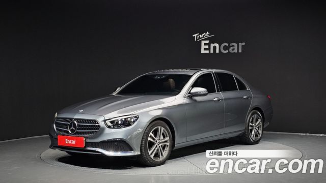 Mercedes-Benz E-Class 2022