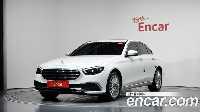 Mercedes-Benz E-Class 2022