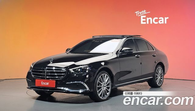 Mercedes-Benz E-Class 2023