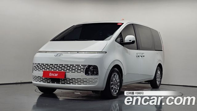 Hyundai Staria 2025