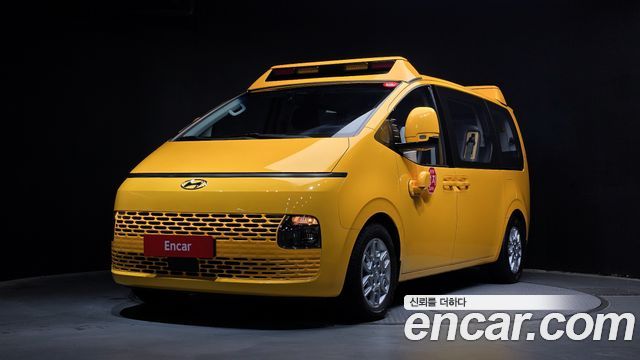 Hyundai Staria 2022