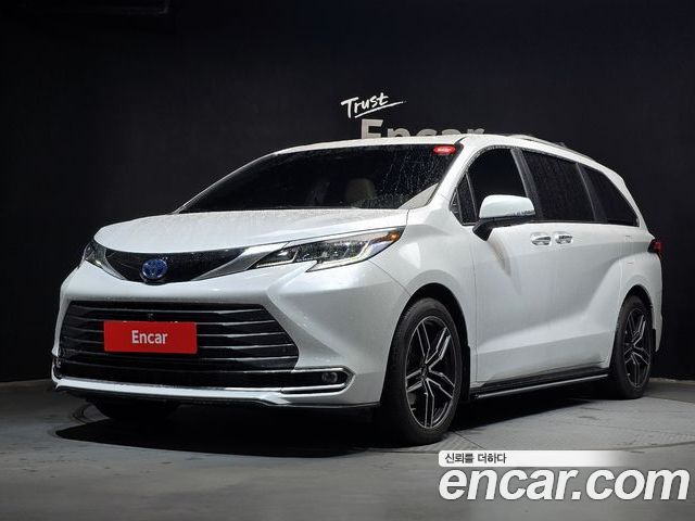 Toyota Sienna 2024