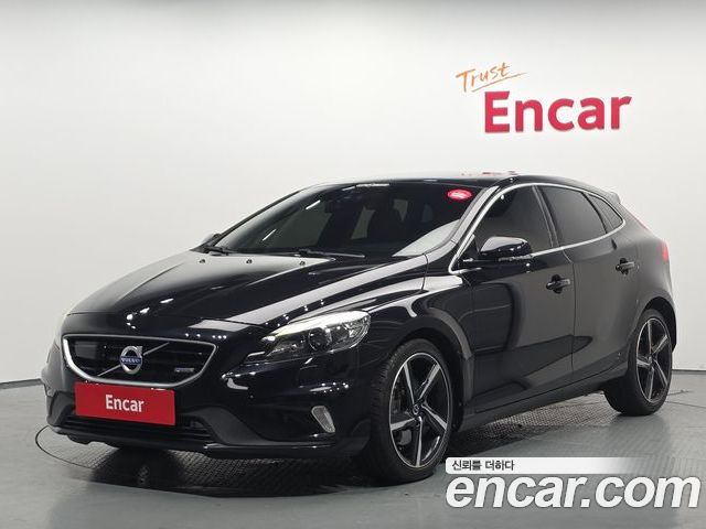 Volvo V40 2015