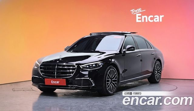 Mercedes-Benz S-Class 2024