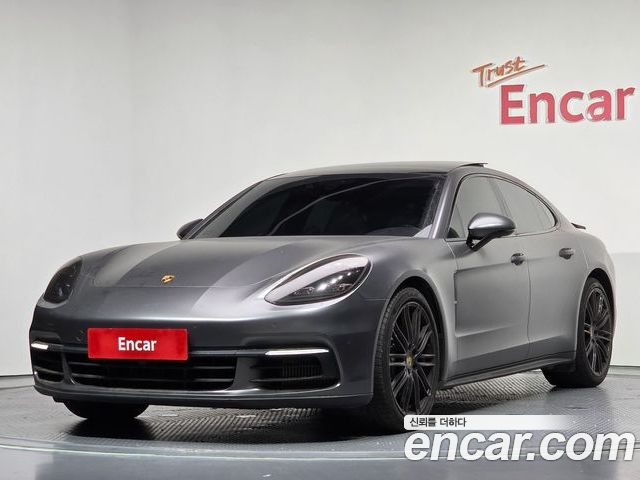 Porsche Panamera 2018