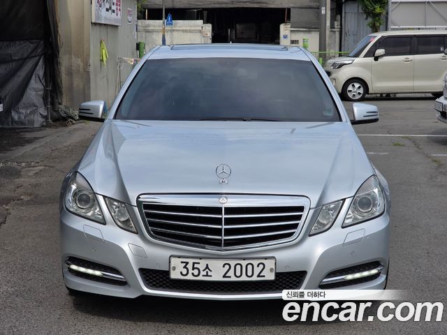 Mercedes-Benz E-Class 2011