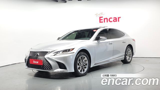 Lexus LS 2018