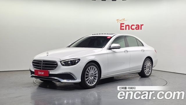 Mercedes-Benz E-Class 2022