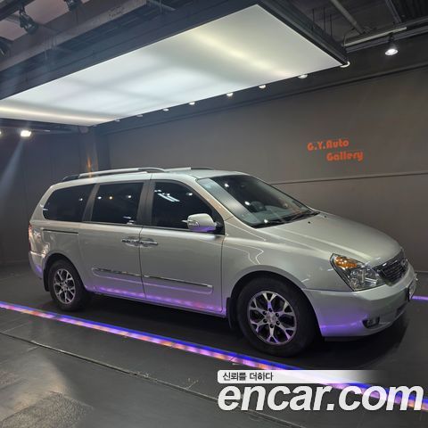 Kia Canival 2013