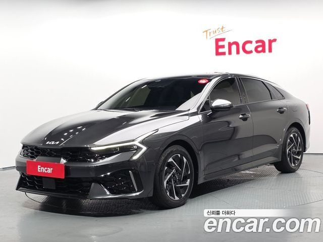 Kia K5 2025