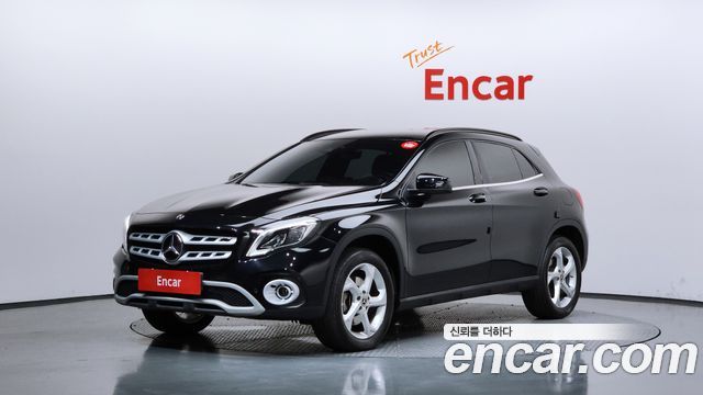 Mercedes-Benz GLA-Class 2019