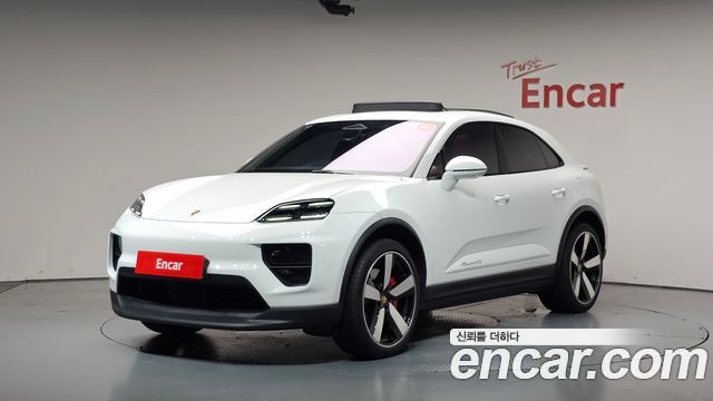 Porsche Macan 2025
