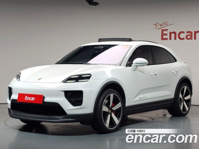 Porsche Macan 2025