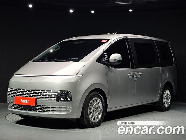 Hyundai Staria 2025