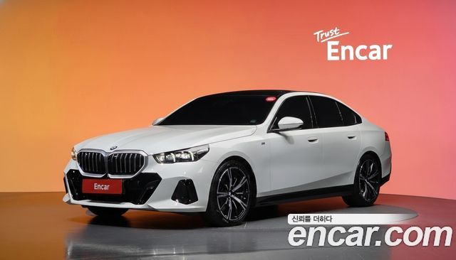 BMW 5-Series 2024
