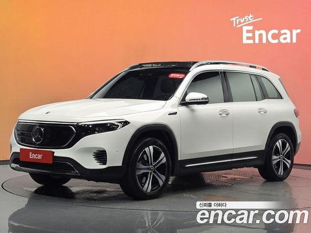 Mercedes-Benz EQB 2022