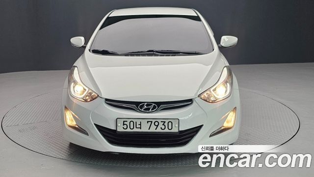 Hyundai AVANTE 2013