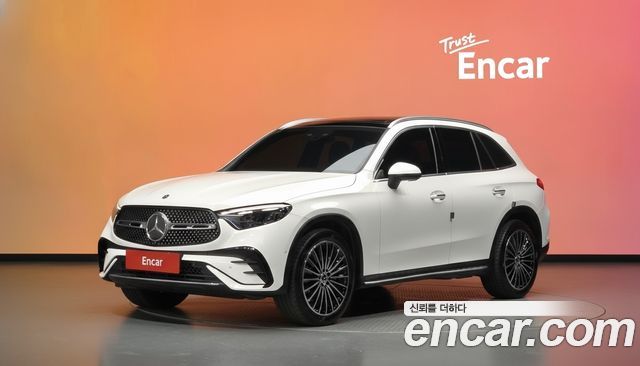 Mercedes-Benz GLC-Class 2023