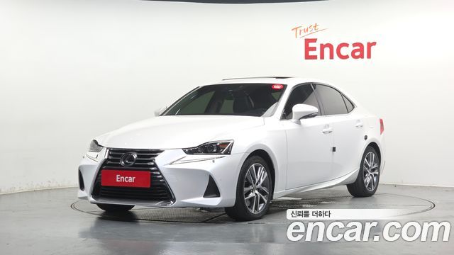 Lexus IS 2016