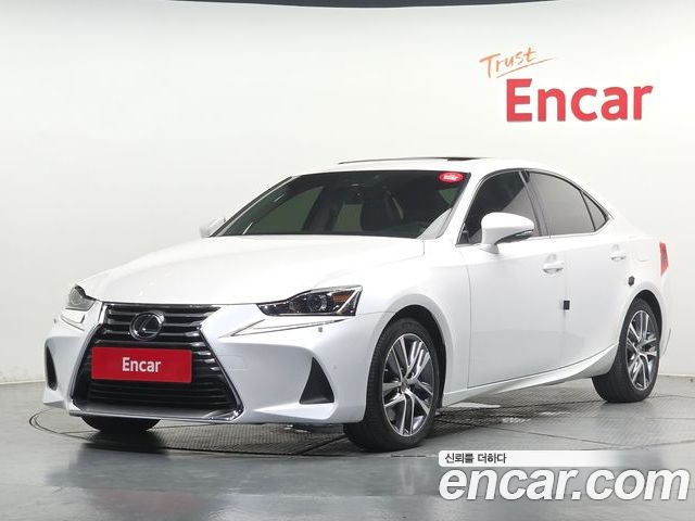 Lexus IS 2016