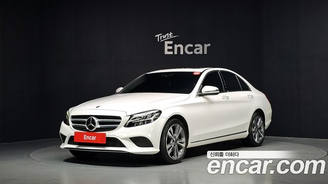 Mercedes-Benz C-Class 2021