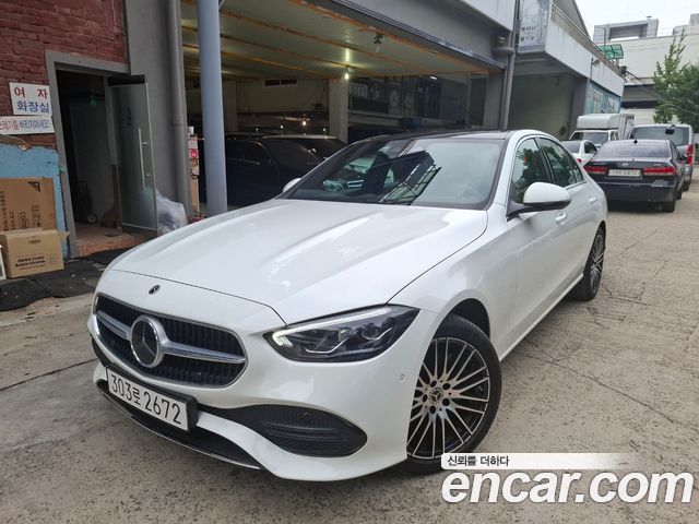 Mercedes-Benz C-Class 2025