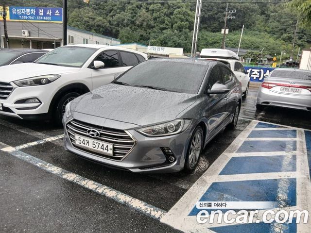 Hyundai AVANTE 2016