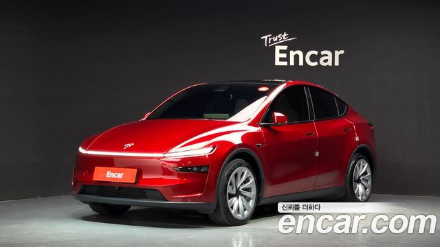 Tesla Model Y 2025