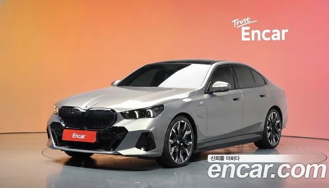 BMW 5-Series 2025