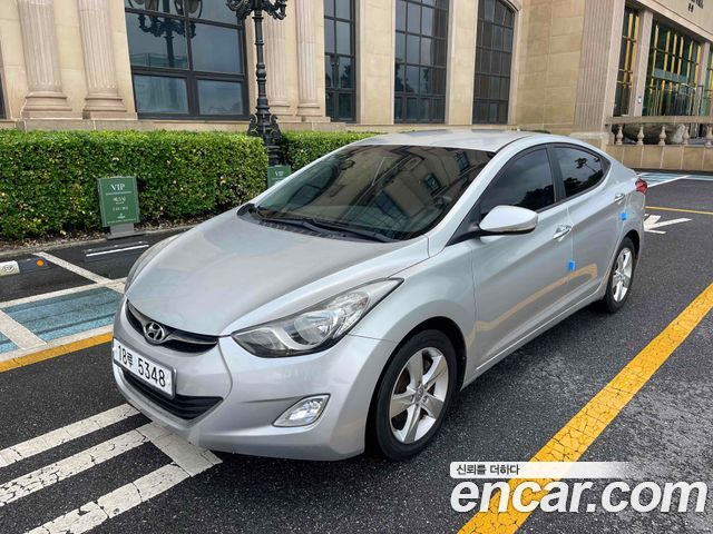 Hyundai AVANTE 2011