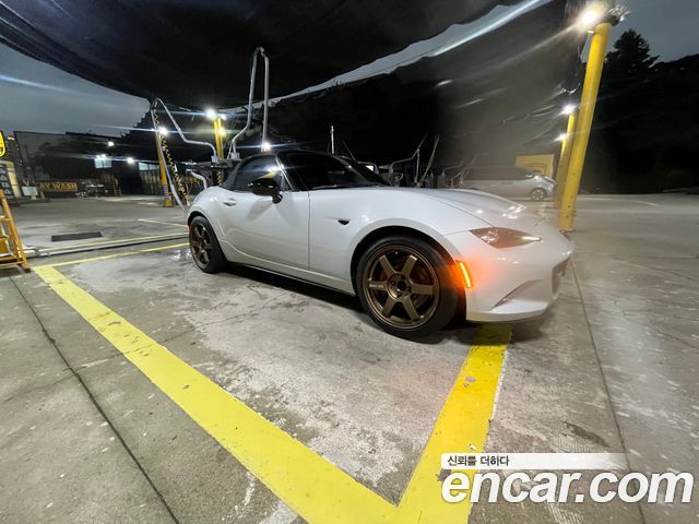 Mazda MX-5 Miata 2019
