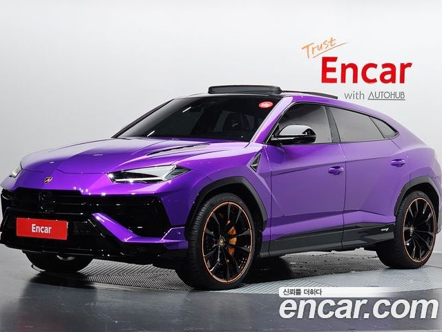 Lamborghini Urus 2024