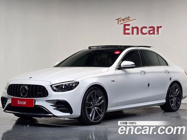 Mercedes-Benz E-Class 2021