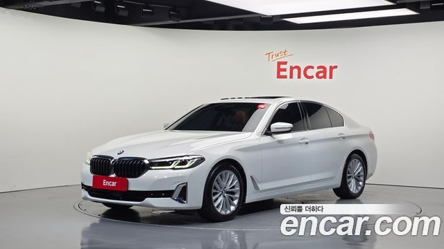 BMW 5-Series 2022